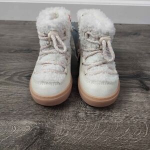 Cat & Jack Girls Boots Size 7 NWT